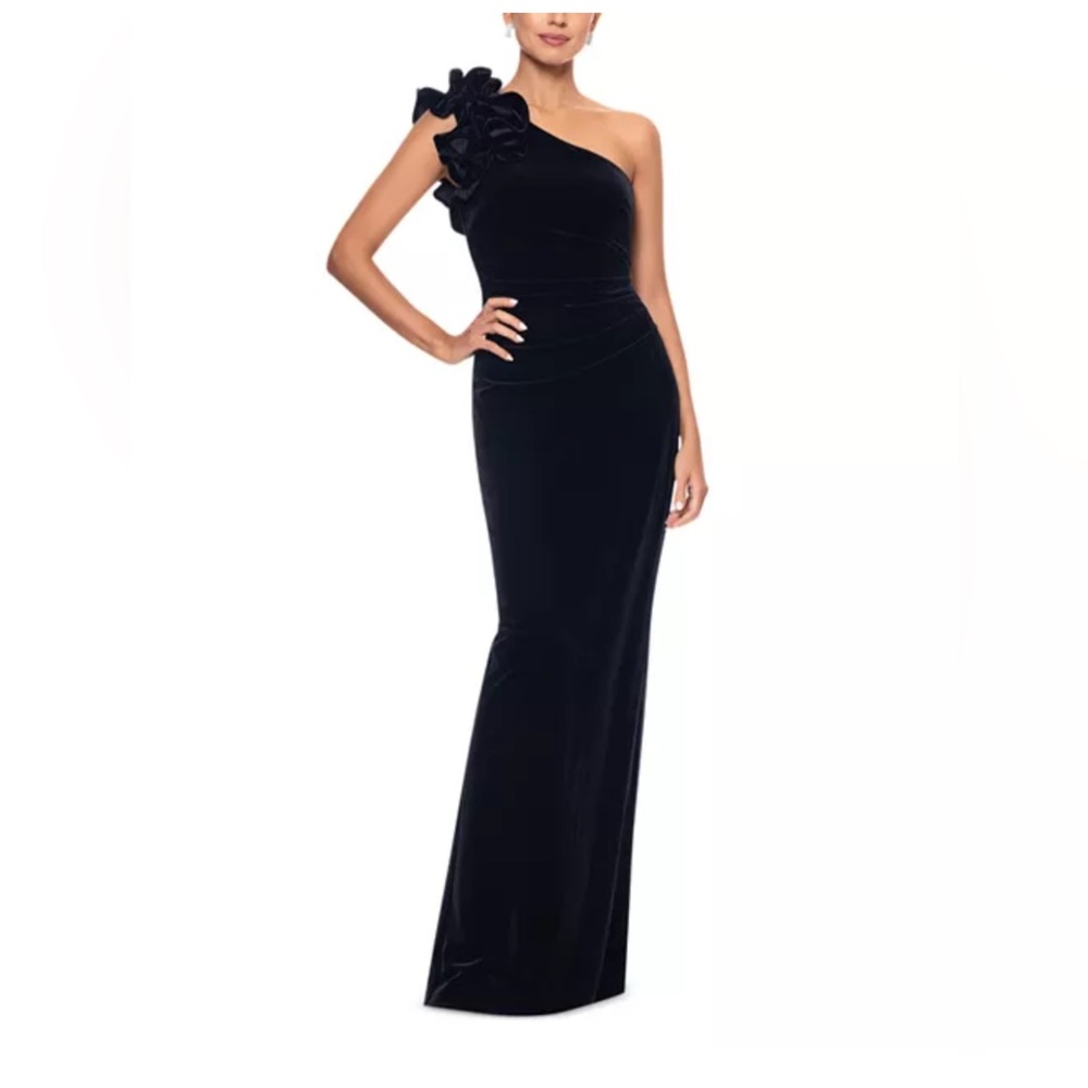 Elegant Black One-Shoulder Dress